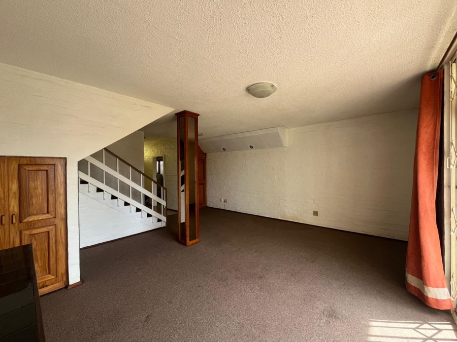 To Let 3 Bedroom Property for Rent in Humewood Eastern Cape